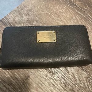 Black Michael Kors Wallet